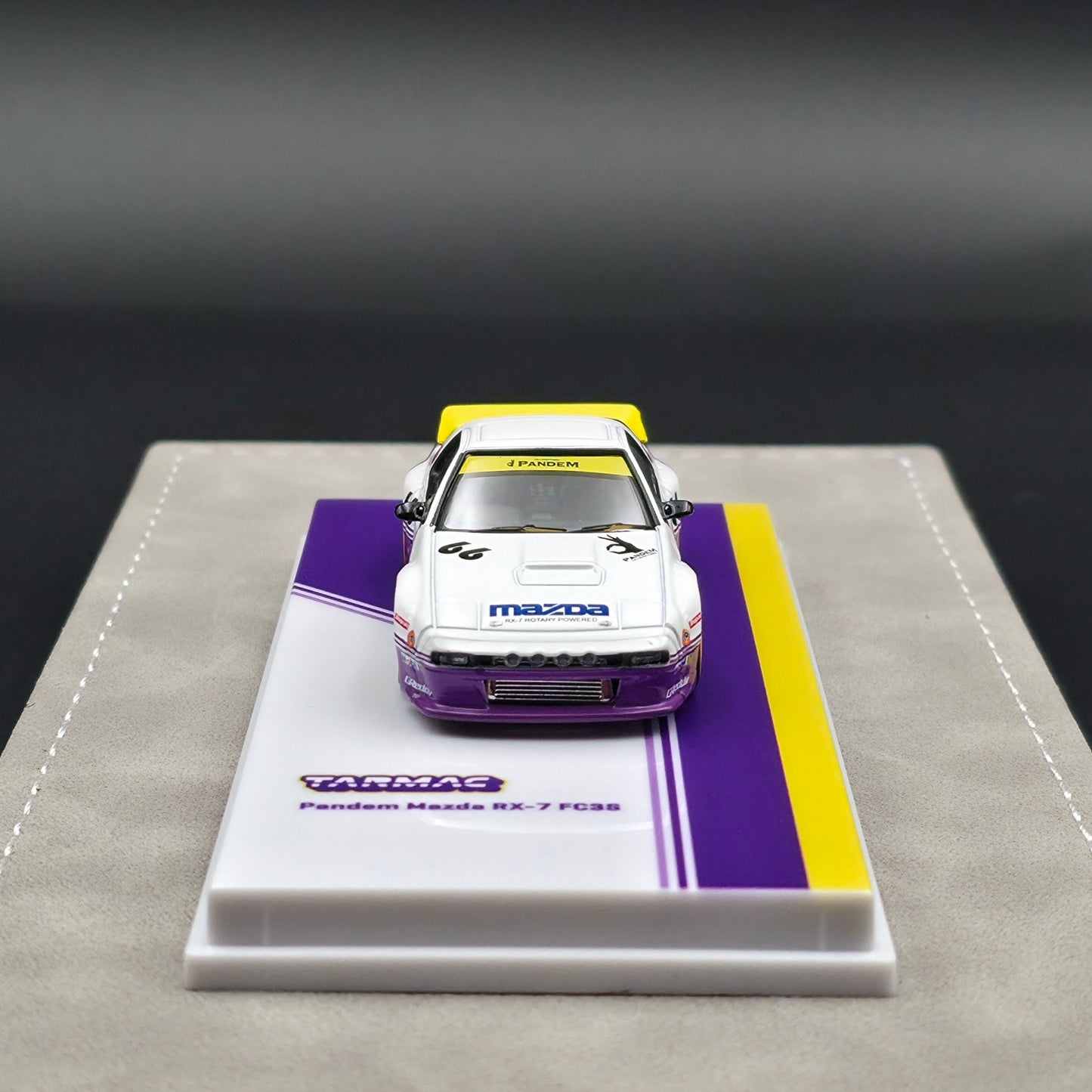 Tarmac Works 1:64 Pandem Mazda RX-7 FC3S - T64-066-WP
